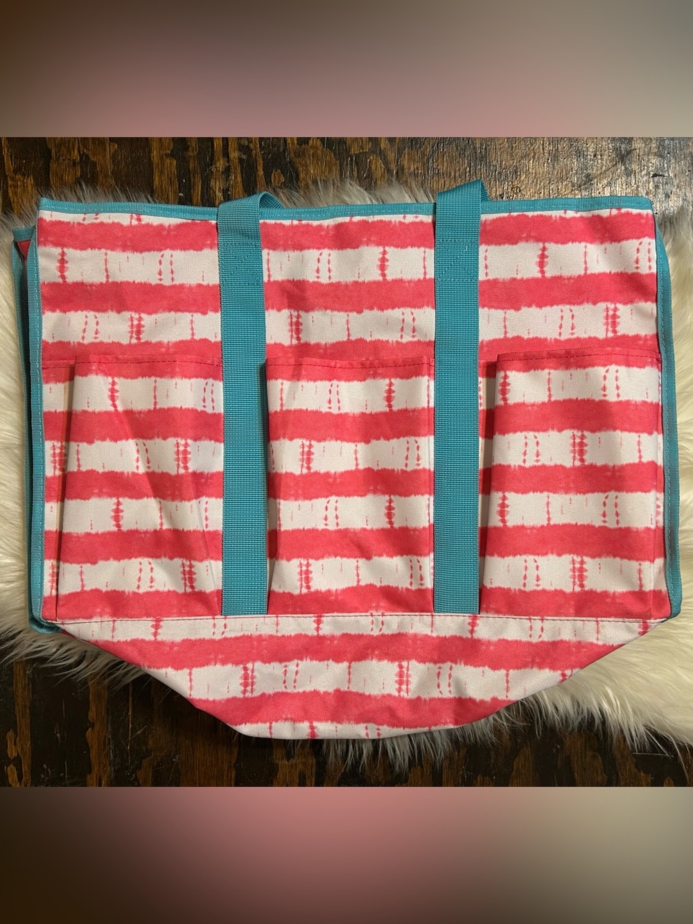 Crown & Ivy Pink Tie Dye Beach Bag - Picture 4 of 11